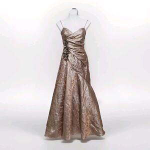 Dave & Johnny by Laura Ryner Vintage Foil Floor Length Strappy Gown Gold Sz 3/4
